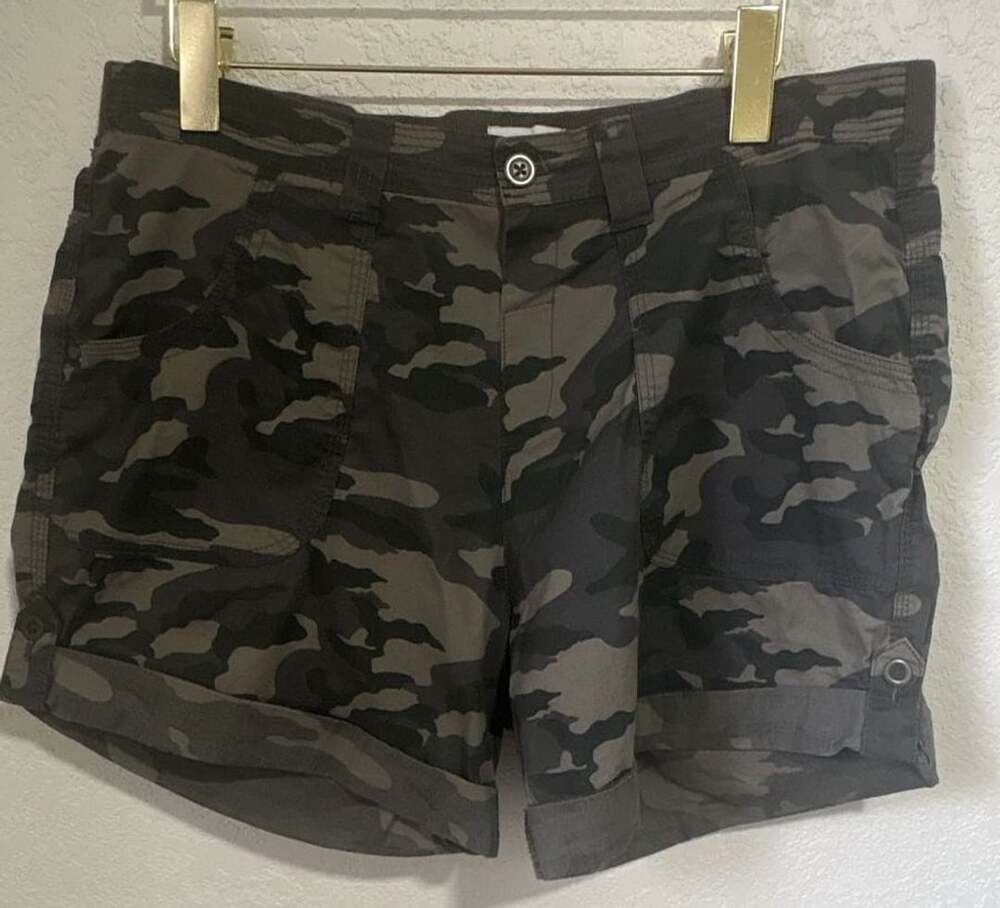 dash Camo Utility Shorts Size L Green Cuffed Cargo